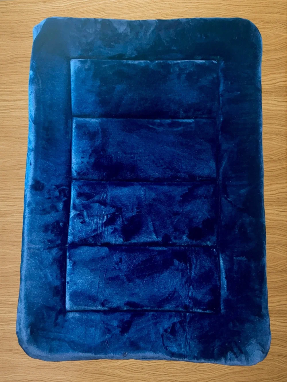 EUC Hero Dog Plush Crate Pad Blue 36”x23” (M) - Picture 3 of 13